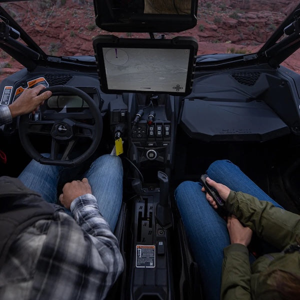 Dark 30 Defiance 640 PTZ Vehicle-Mounted Thermal Camera | Cluny Country
